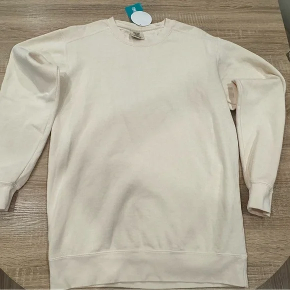 Comfort Colors Men's Off-White Crewneck Sweater - Picture 6 of 6